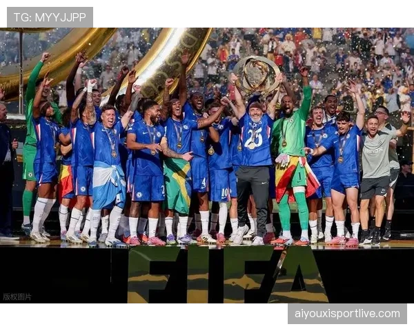 切尔西迎战曼联：蓝军力争欧冠资格，红魔防线人员紧缺